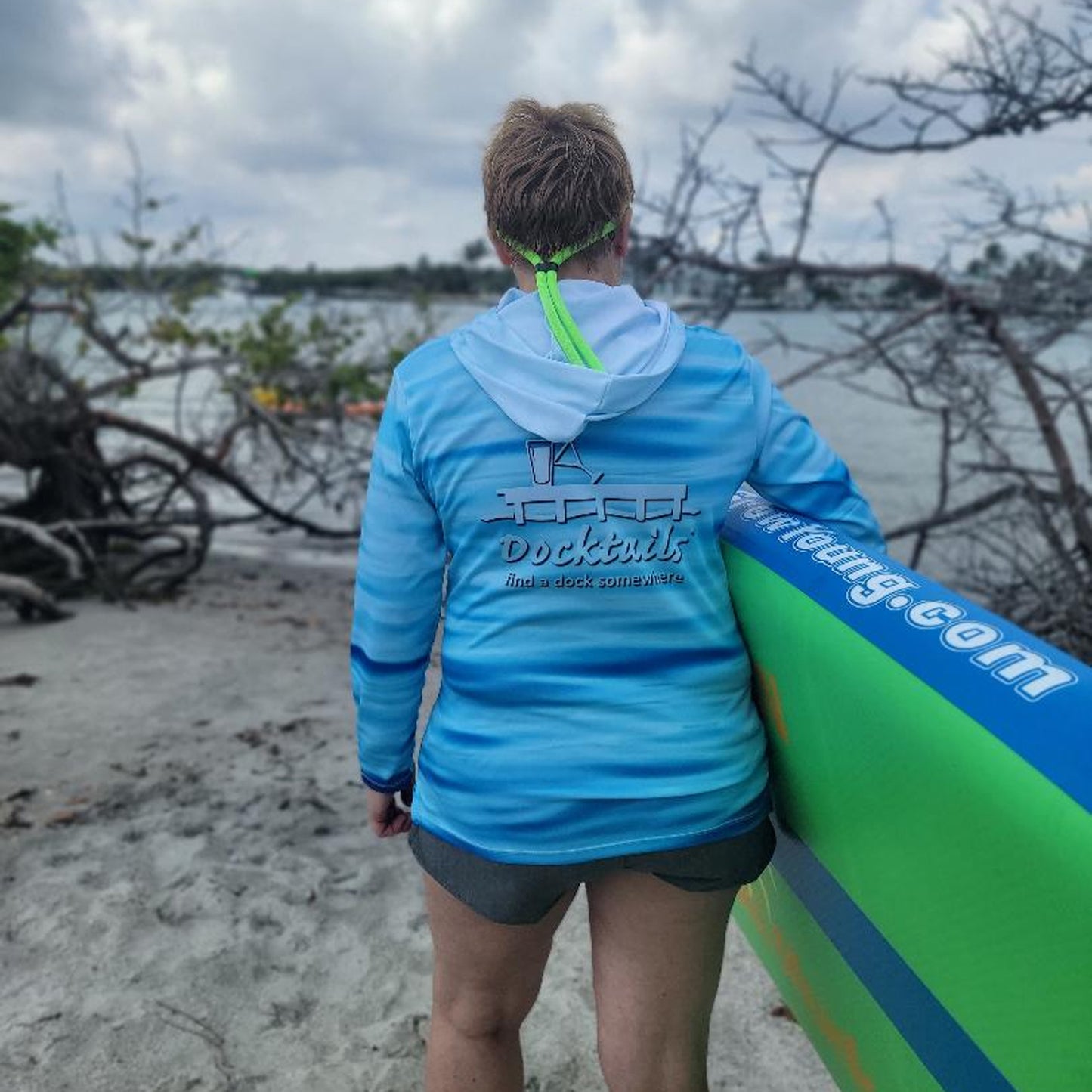 Morsel Munk HFGY Inflatable Paddleboard lightweight and easy to carry into Intracoastal Waterway on Jupiter Island